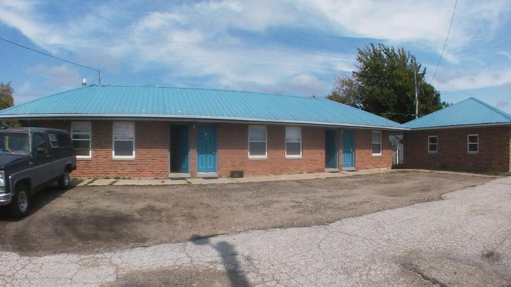 Colonial Motel Marshalltown Exterior photo
